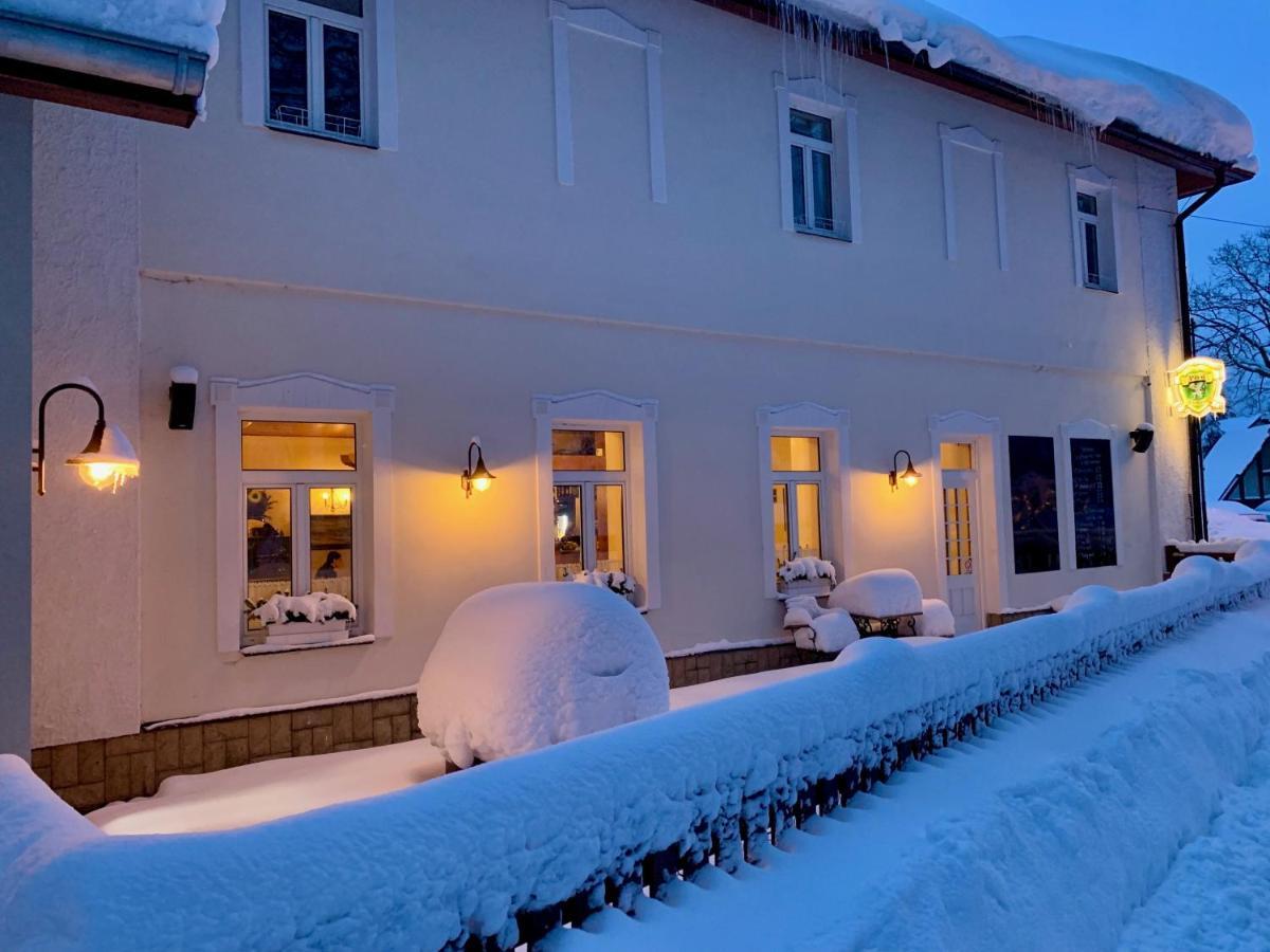 Hotel Leopold Račín エクステリア 写真